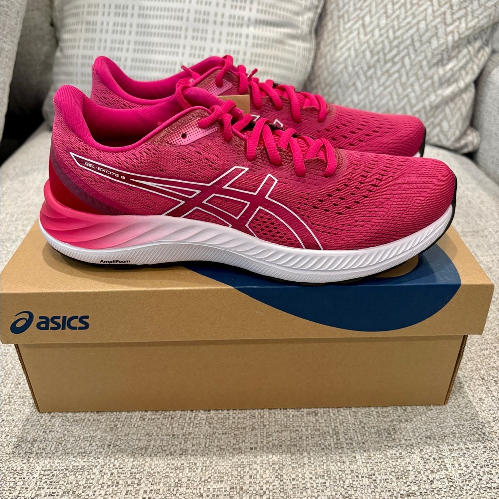 ASICS Women's Gel-Excite 8 Athletic Shoes